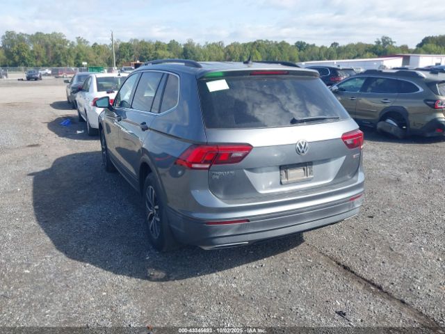 2019 VOLKSWAGEN TIGUAN 3VV2B7AX3KM035401 Photo 2