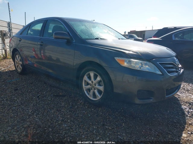 2011 Toyota Camry Le მანქანა იყიდება აუქციონზე, vin: 4T1BF3EK6BU724852, აუქციონის ნომერი: 43345716