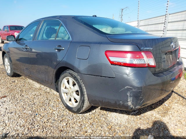 2011 Toyota Camry Le მანქანა იყიდება აუქციონზე, vin: 4T1BF3EK6BU724852, აუქციონის ნომერი: 43345716