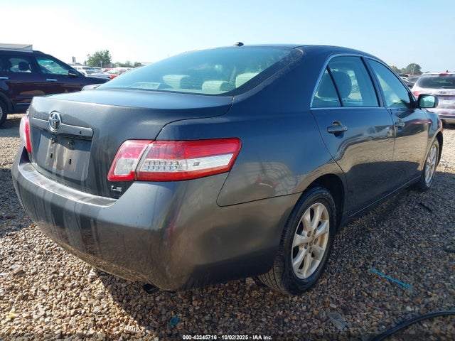 2011 Toyota Camry Le მანქანა იყიდება აუქციონზე, vin: 4T1BF3EK6BU724852, აუქციონის ნომერი: 43345716