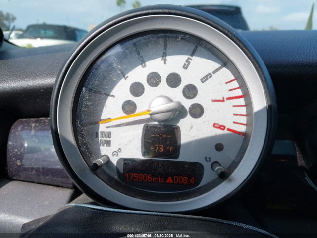 2010 MINI COOPER S CLUBMAN WMWMM3C51ATZ33272 Photo 6