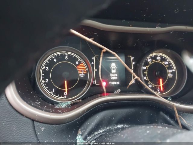 2018 JEEP CHEROKEE 1C4PJLCBXJD612453 Photo 6