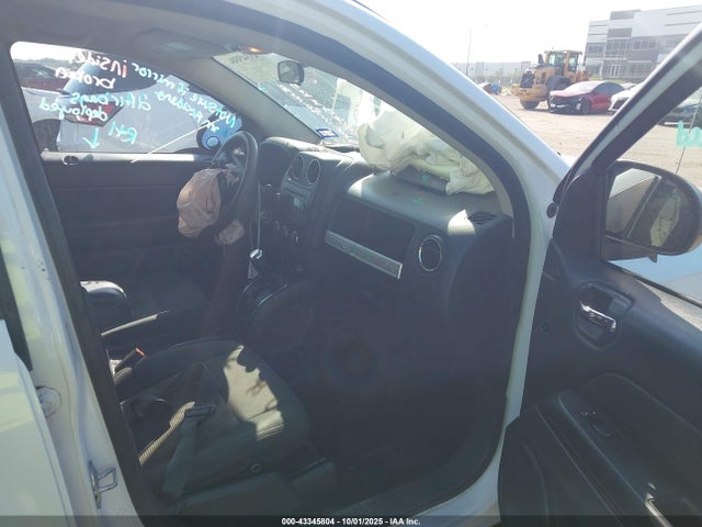 43345804 :رقم المزاد ، 1C4NJCBA3ED594836 vin ، 2014 Jeep Compass Sport مزاد بيع