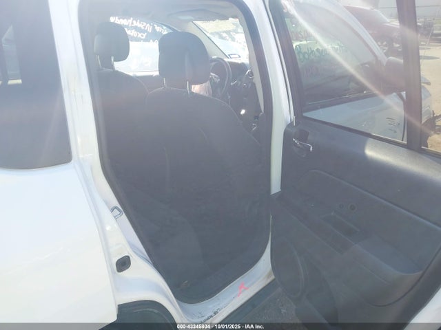 43345804 :رقم المزاد ، 1C4NJCBA3ED594836 vin ، 2014 Jeep Compass Sport مزاد بيع