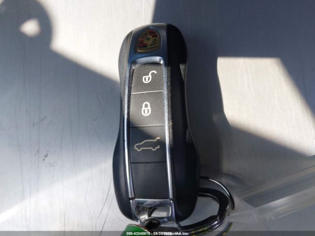 2019 PORSCHE CAYENNE WP1AA2AY2KDA06409 Photo 10