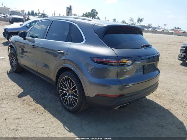 2019 PORSCHE CAYENNE WP1AA2AY2KDA06409 Photo 2