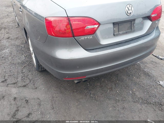 3VWD07AJ9EM214052 Volkswagen Jetta