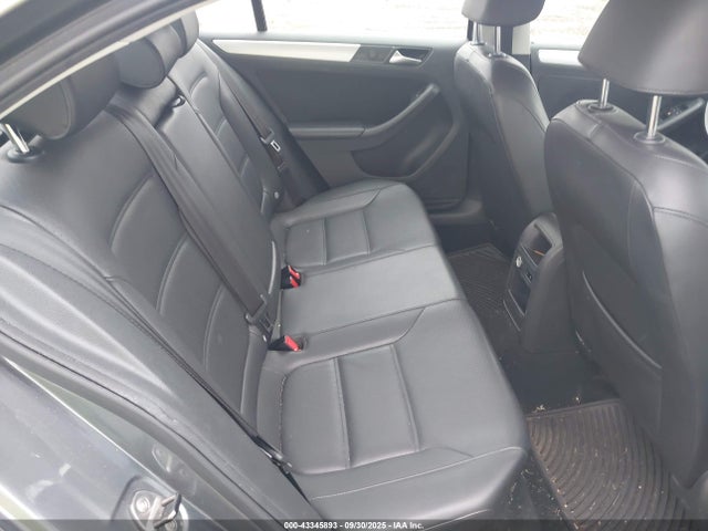 3VWD07AJ9EM214052 Volkswagen Jetta