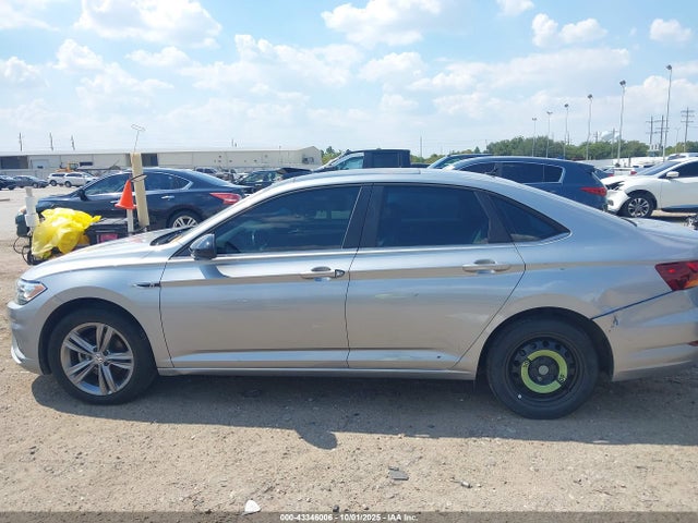 Volkswagen 1.4 tsi 2019 3VWC57BU1KM220221 Image 15
