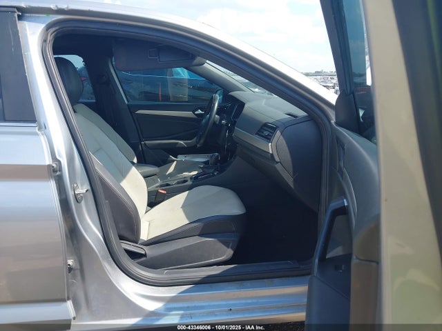 Volkswagen 1.4 tsi 2019 3VWC57BU1KM220221 Image 5