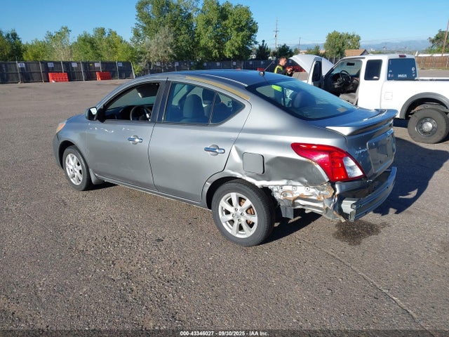 Nissan 2014 2014 3N1CN7AP3EL815308 Image 3