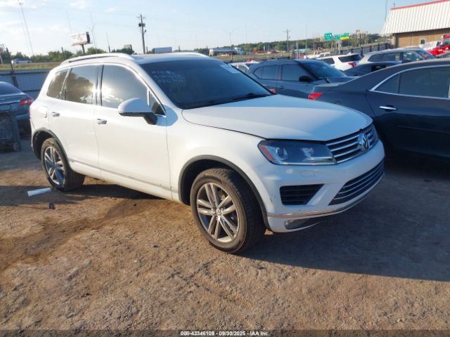 2015 VOLKSWAGEN TOUAREG WVGEF9BP0FD002900