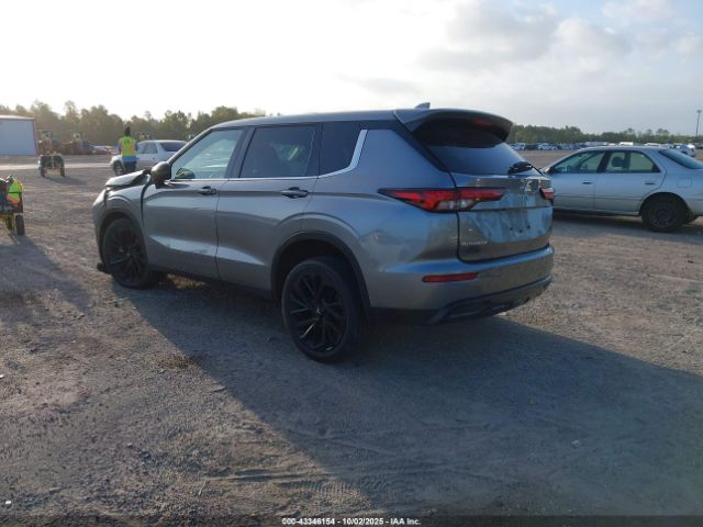 2022 MITSUBISHI OUTLANDER JA4J3UA88NZ089465 Photo 2