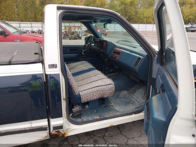 1989 GMC SIERRA 1GTDK14K4KE543029 Photo 4