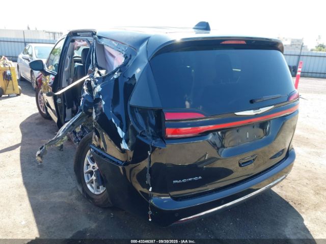 2023 CHRYSLER PACIFICA 2C4RC1BG1PR587288 Photo 2