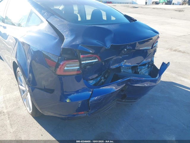5YJ3E1EA8JF012275 Tesla MODEL 3