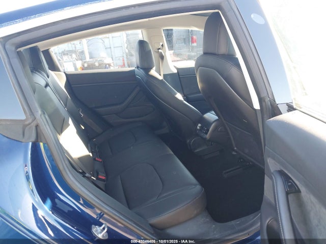 5YJ3E1EA8JF012275 Tesla MODEL 3
