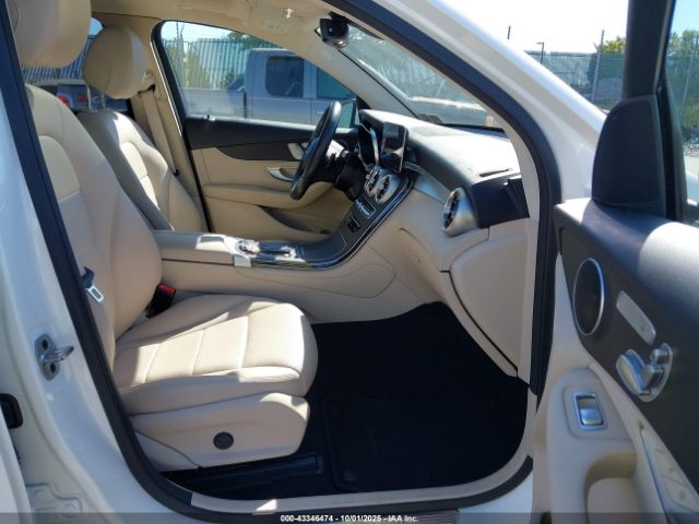 2022 MERCEDES-BENZ GLC 300 W1N0G8EB8NG088825 Photo 4