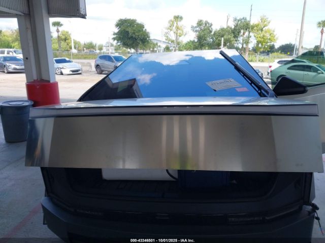 2024 TESLA CYBERTRUCK 7G2CEHEE0RA030710 Photo 9