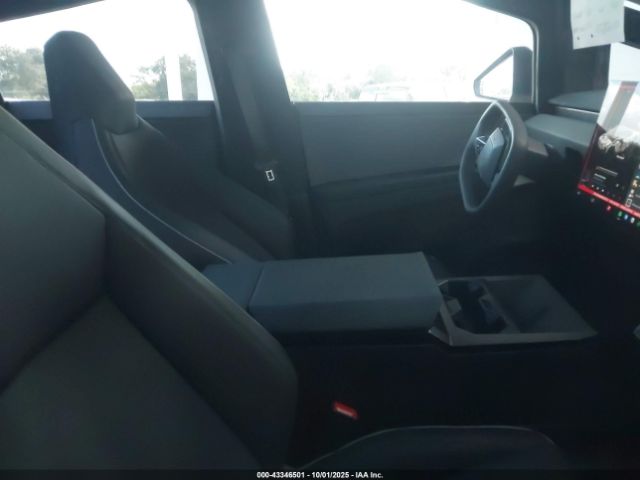 2024 TESLA CYBERTRUCK 7G2CEHEE0RA030710 Photo 4