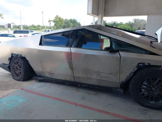 2024 TESLA CYBERTRUCK 7G2CEHEE0RA030710 Photo 5