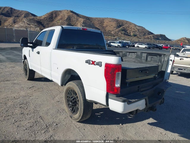 Ford F-250 Xl 2019 1FT7X2B68KEC37641 Image 3