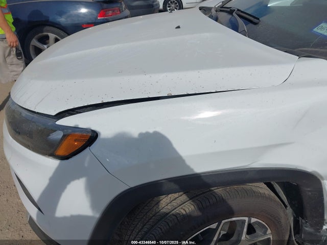 Jeep 2025 2025 3C4NJDCN4ST614525 Image 17