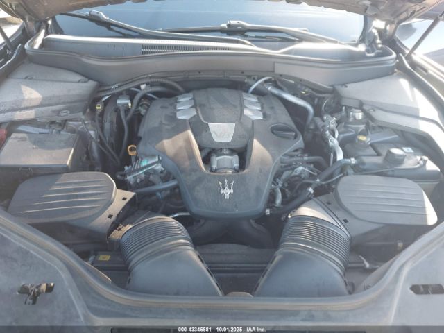 2018 MASERATI LEVANTE ZN661XUL6JX259846 Photo 9