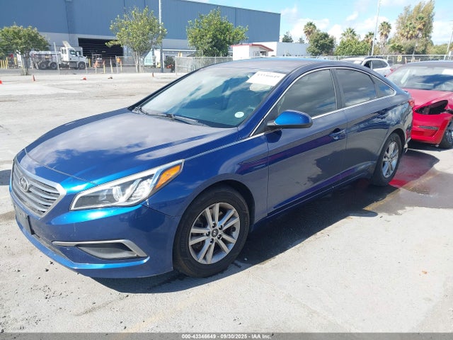 Hyundai Sonata 2016 5NPE24AF4GH393055 Image 2