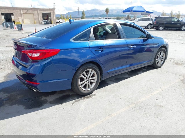 Hyundai Sonata 2016 5NPE24AF4GH393055 Image 4