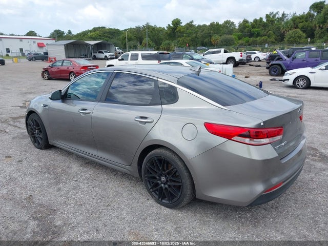 2018 KIA OPTIMA 5XXGT4L34JG201225 Photo 2