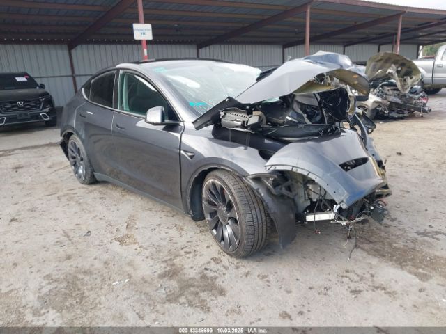 2024 TESLA MODEL Y 7SAYGDEF9RF050481 Photo 0