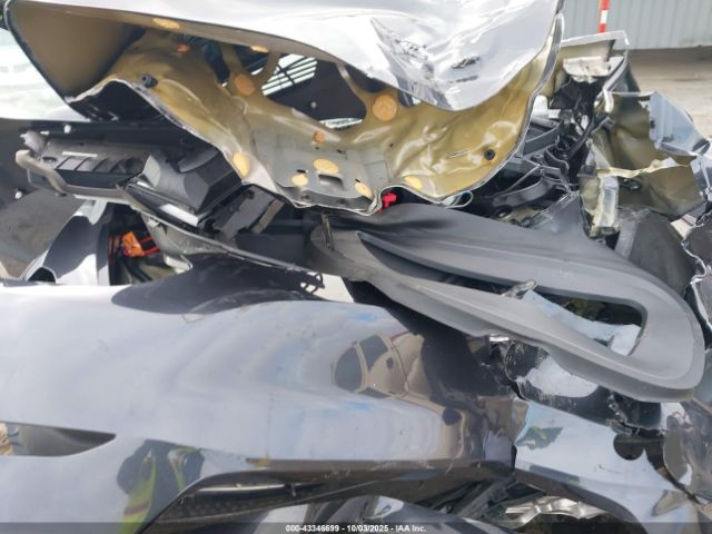 2024 TESLA MODEL Y 7SAYGDEF9RF050481 Photo 9