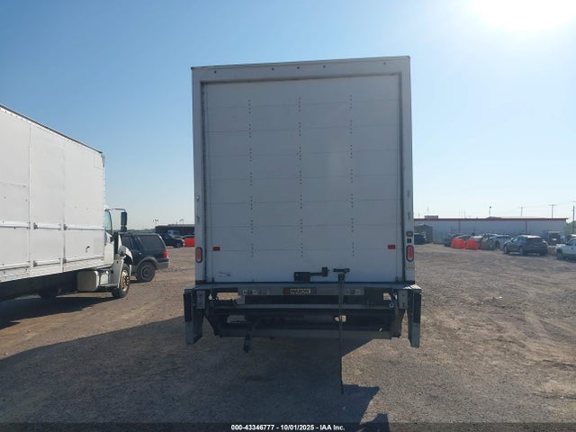 International B 6.7 2022 3HAEUMML2NL234135 Image 19