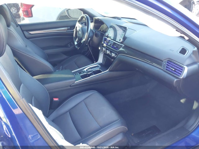 Auction sale of the 2022 Honda Accord Hybrid Sport, vin: 1HGCV3F29NA012532, lot number: 43346846