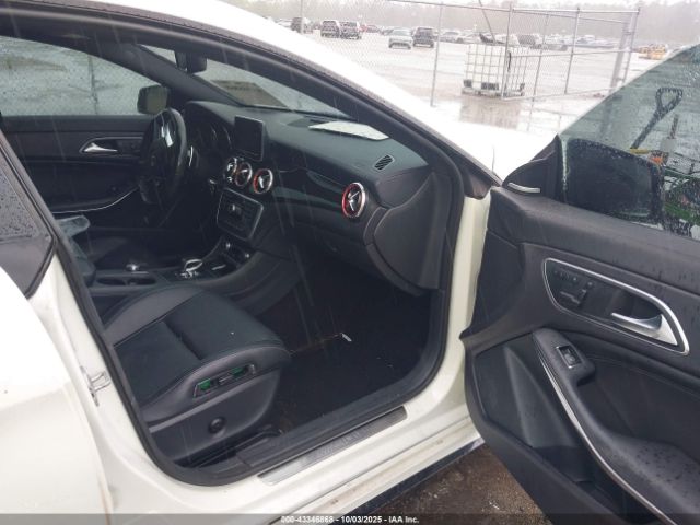 2014 MERCEDES-BENZ CLA 45 AMG WDDSJ5CB2EN082099 Photo 4