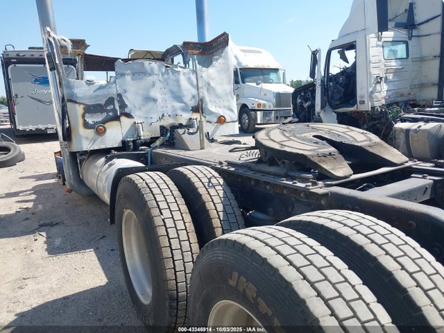 Auction sale of the 2000 Peterbilt 378, vin: 1XPFDT9X3YD536654, lot number: 43346914