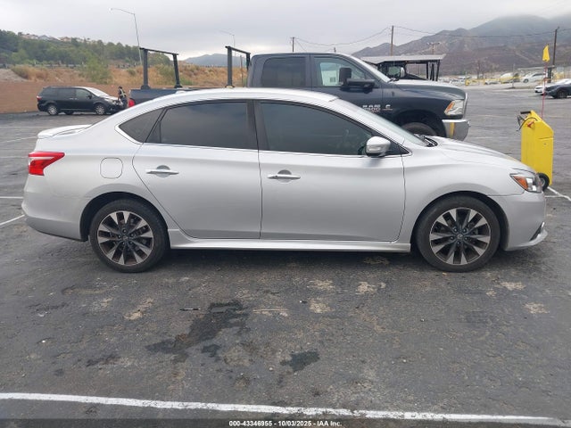 Nissan Sentra 2018 3N1AB7AP1JY256015 Image 13