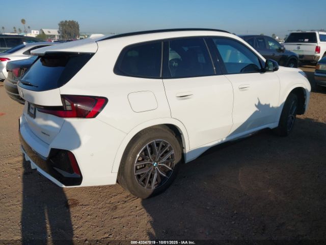 2023 BMW X1 WBX73EF09P5X55562 Photo 3