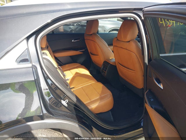 2019 CADILLAC XT4 1GYFZDR42KF148674 Photo 7
