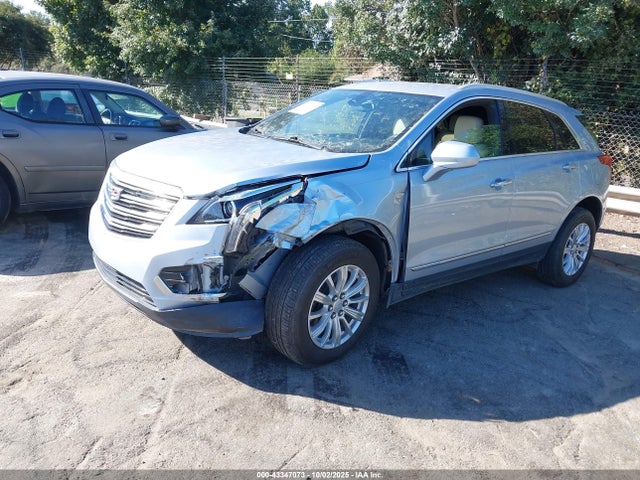 2017 CADILLAC XT5 1GYKNARS4HZ287042 Photo 1