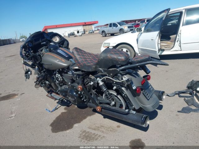 2019 HARLEY-DAVIDSON FLTRXS 1HD1KTP17KB620722 Photo 2
