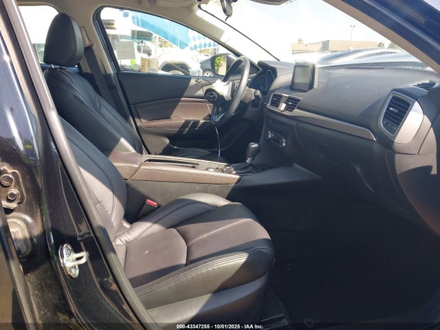 3MZBN1L36JM172115 Mazda py