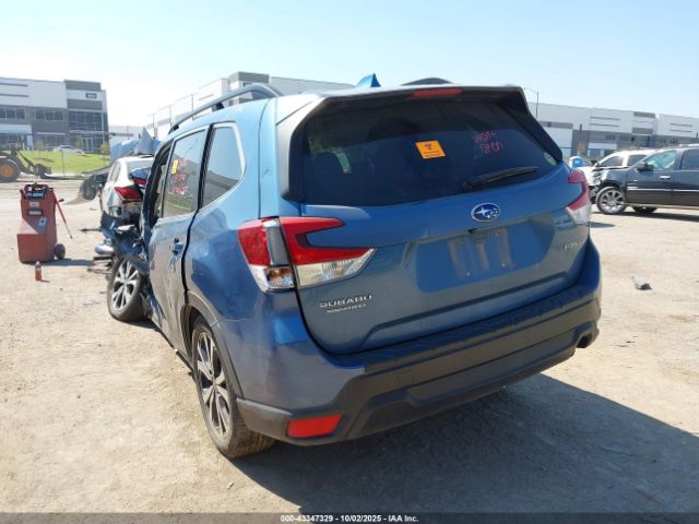 2021 SUBARU FORESTER JF2SKASC4MH572732 Photo 2