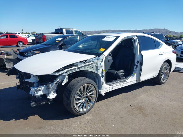 Lexus a25a-fxs, 3nm 2022 58AEA1C18NU013936 Image 2