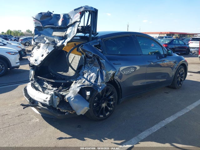 2020 TESLA MODEL Y 5YJYGDEE6LF037943 Photo 3