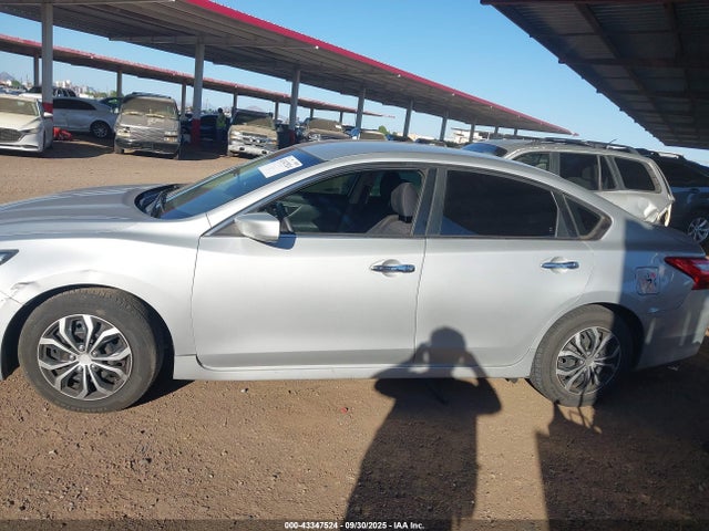 1N4AL3AP5HN315485 Nissan Altima 2.5/2.5 S/2.5 Sl/2.5 Sr/2.5 Sv