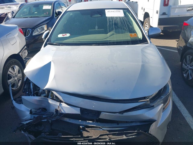 5YFB4MDE8RP157109 Toyota COROLLA LE