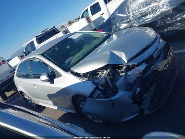 5YFB4MDE8RP157109 Toyota COROLLA LE