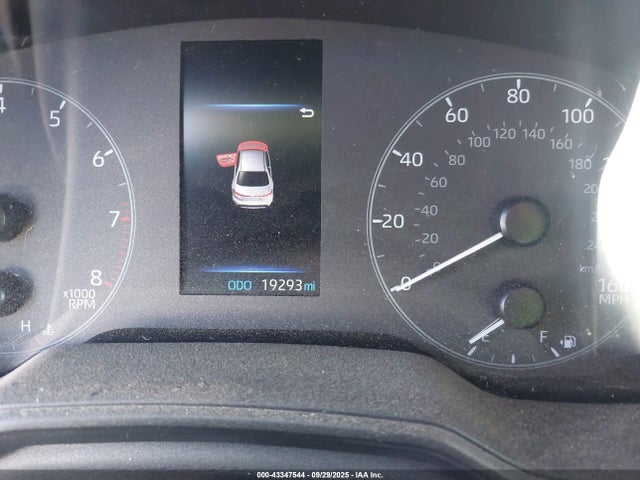 5YFB4MDE8RP157109 Toyota COROLLA LE